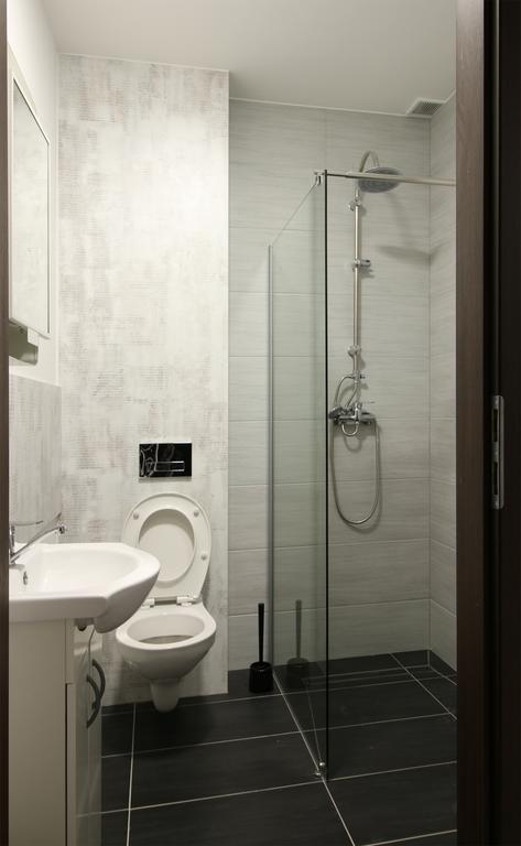 Willa Browar Pokoje Goscinne W Centrum Miasta Na Starowce, Self Check In 24H, Fv, Tv Smart, Darmowe Wi-Fi, Parking, W Sasiedztwie Restauracji I Kawiarni, Uslugi Escort Zakazane Старогард-Гданьский Экстерьер фото